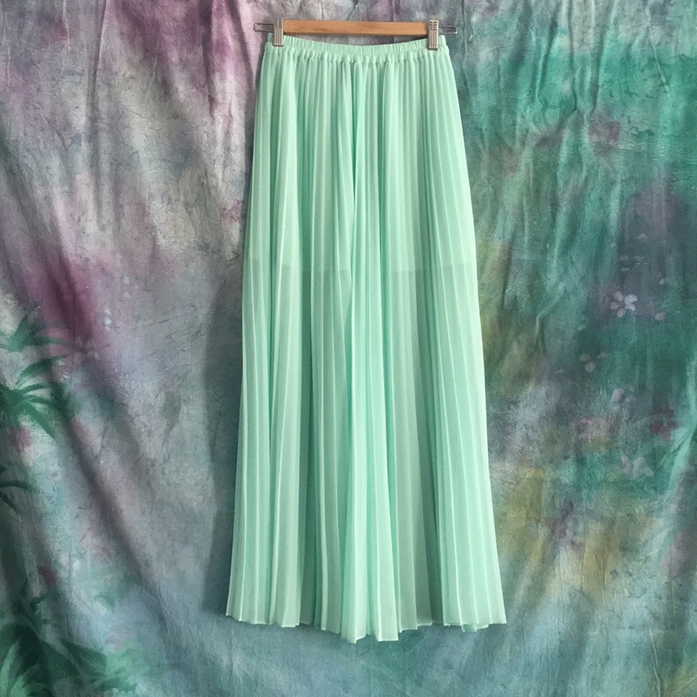 Victorias Secret seafoam maxi skirt